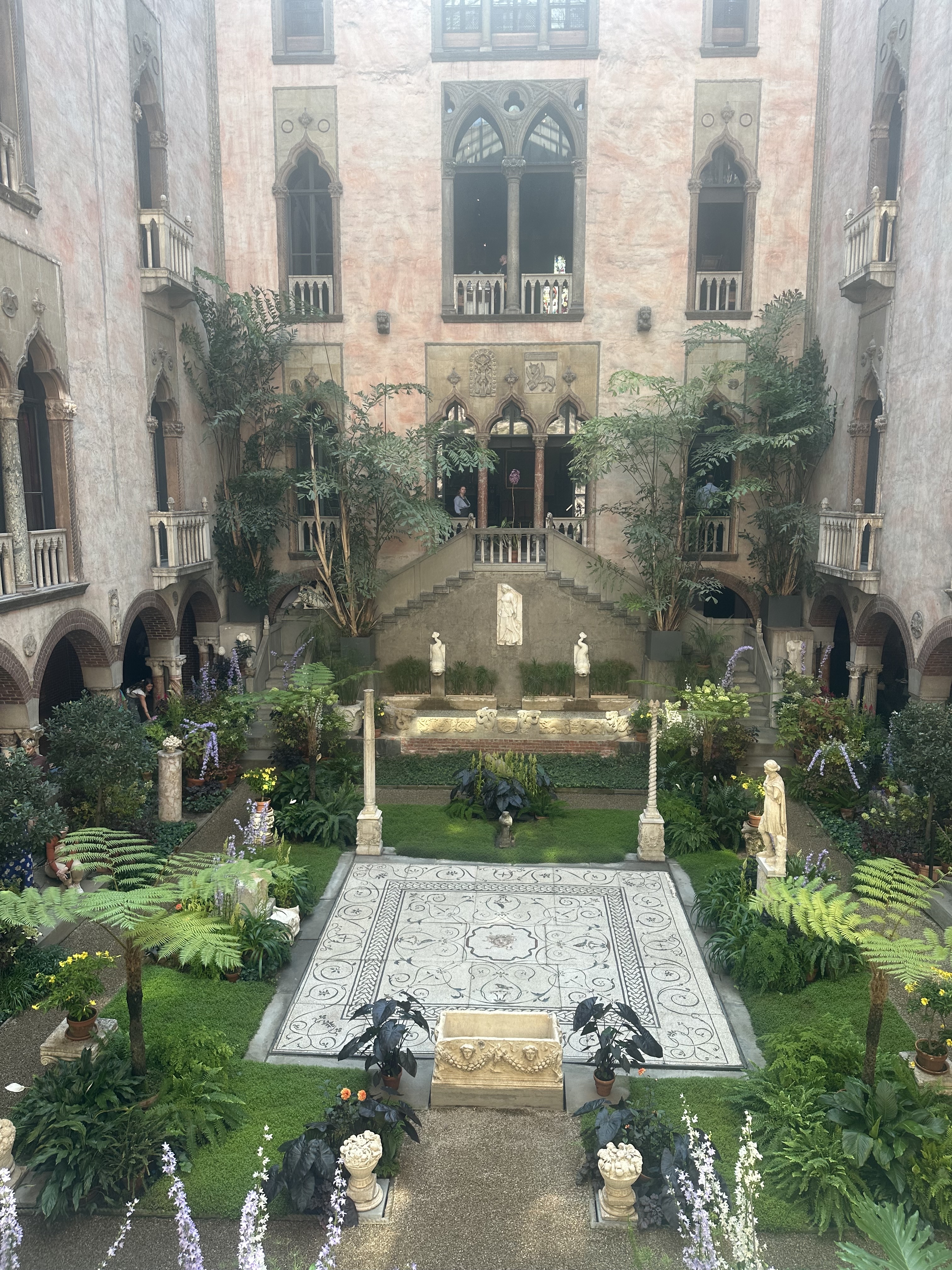 Gardens at Gardner Museum